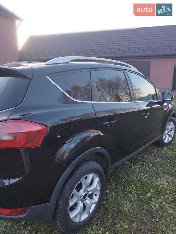 Внедорожник / Кроссовер Ford Kuga 2012 в Самборе