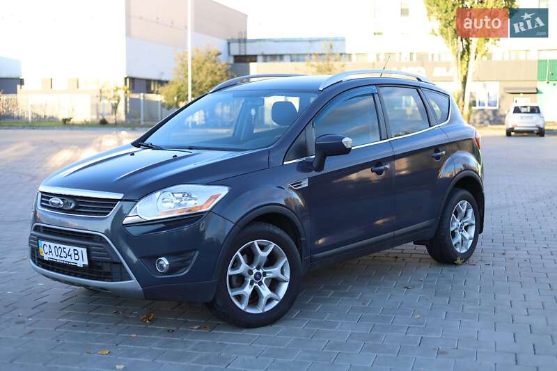 Внедорожник / Кроссовер Ford Kuga 2012 в Черкассах