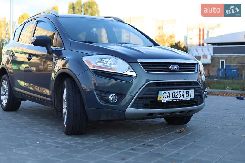 Внедорожник / Кроссовер Ford Kuga 2012 в Черкассах
