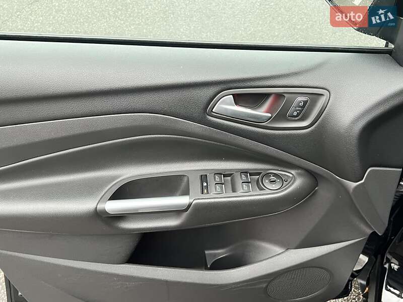 Внедорожник / Кроссовер Ford Kuga 2019 в Киеве фото 14 Внедорожник / Кроссовер Ford Kuga 2019 в Киеве