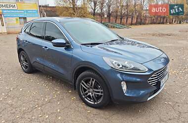 Внедорожник / Кроссовер Ford Kuga 2021 в Кривом Роге