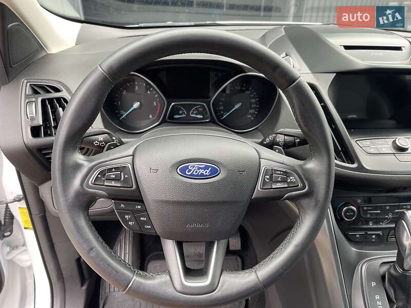 Позашляховик / Кросовер Ford Kuga 2016 в Миколаєві фото 15 Позашляховик / Кросовер Ford Kuga 2016 в Миколаєві