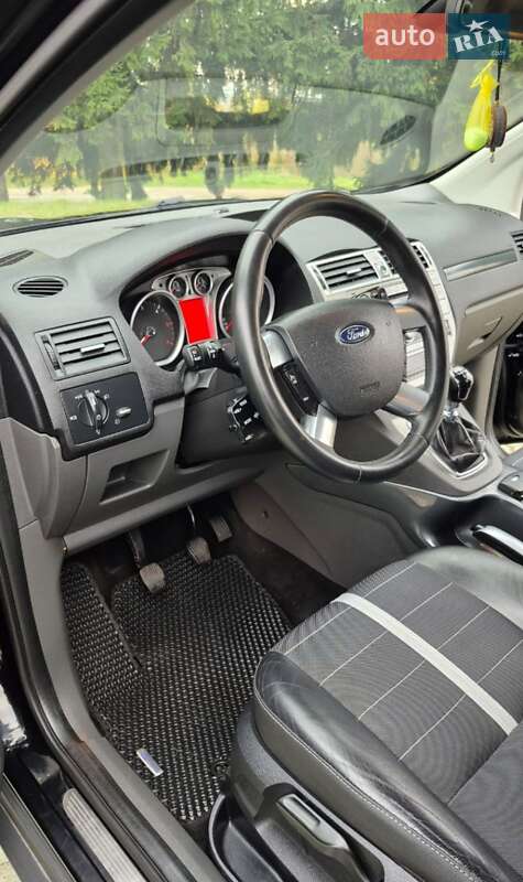 Внедорожник / Кроссовер Ford Kuga 2010 в Ровно