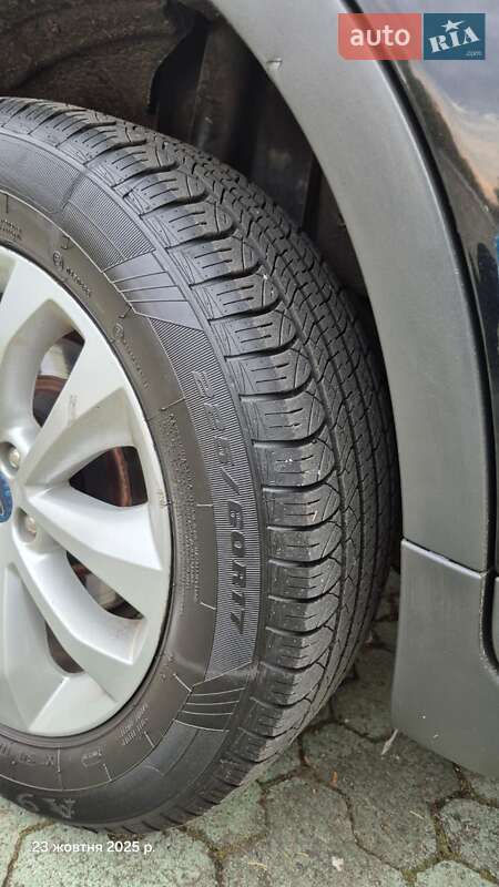 Внедорожник / Кроссовер Ford Kuga 2010 в Ровно