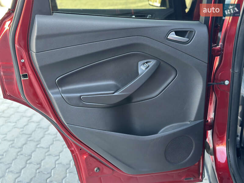 Внедорожник / Кроссовер Ford Kuga 2015 в Львове фото 70 Внедорожник / Кроссовер Ford Kuga 2015 в Львове