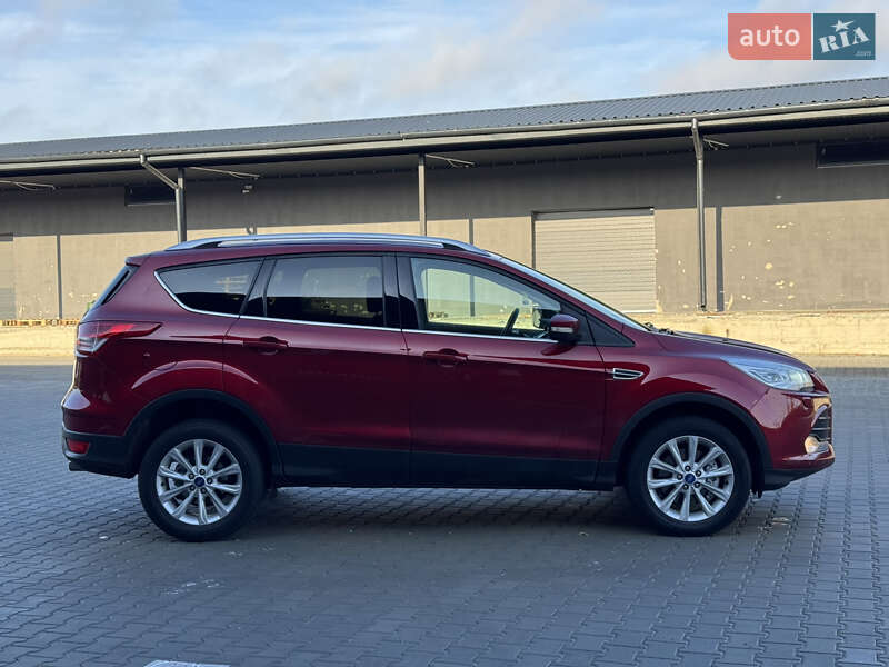 Позашляховик / Кросовер Ford Kuga 2015 в Житомирі