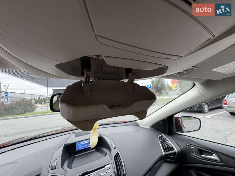 Позашляховик / Кросовер Ford Kuga 2015 в Житомирі