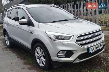 Внедорожник / Кроссовер Ford Kuga 2019 в Хмельнике