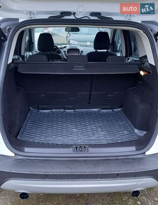 Внедорожник / Кроссовер Ford Kuga 2019 в Львове