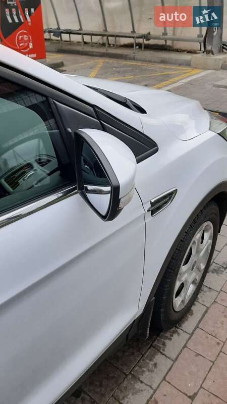 Внедорожник / Кроссовер Ford Kuga 2019 в Львове