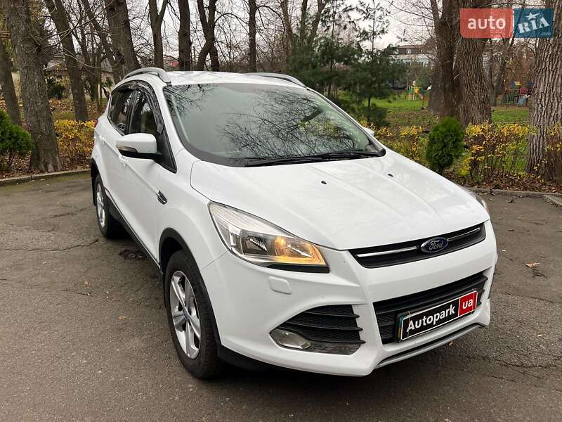 Внедорожник / Кроссовер Ford Kuga 2015 в Киеве фото 3 Внедорожник / Кроссовер Ford Kuga 2015 в Киеве