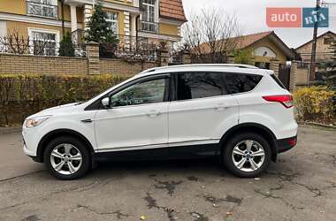 Внедорожник / Кроссовер Ford Kuga 2015 в Киеве
