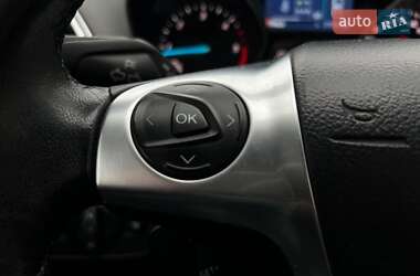 Внедорожник / Кроссовер Ford Kuga 2015 в Киеве