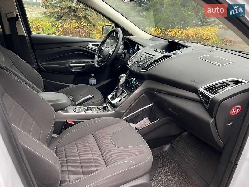 Внедорожник / Кроссовер Ford Kuga 2015 в Киеве фото 25 Внедорожник / Кроссовер Ford Kuga 2015 в Киеве