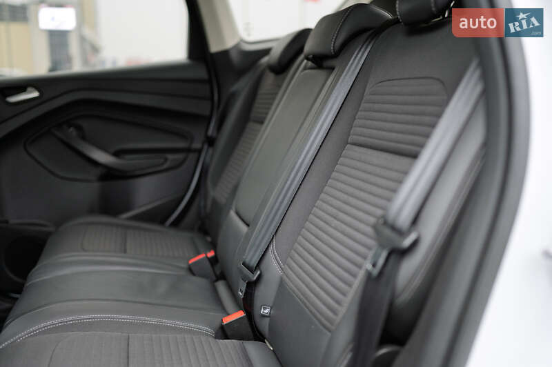 Позашляховик / Кросовер Ford Kuga 2019 в Києві