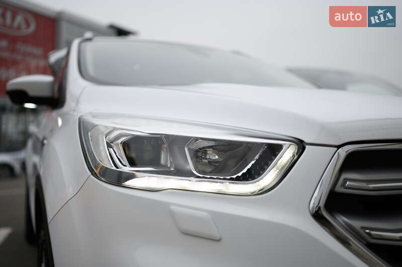 Позашляховик / Кросовер Ford Kuga 2019 в Києві