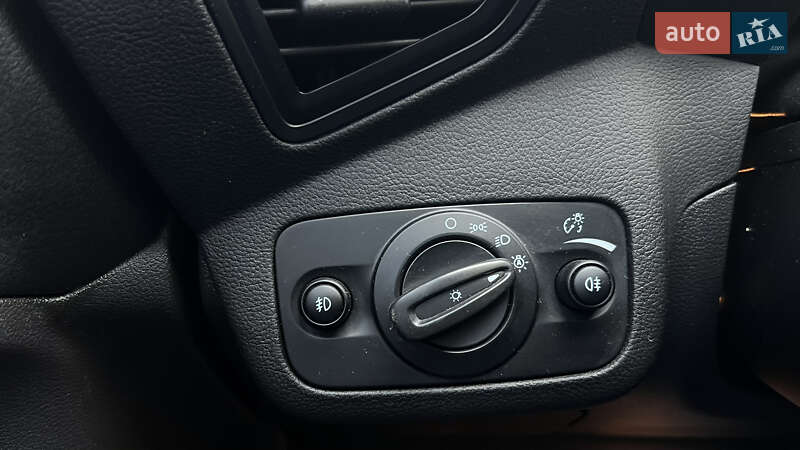 Внедорожник / Кроссовер Ford Kuga 2017 в Львове