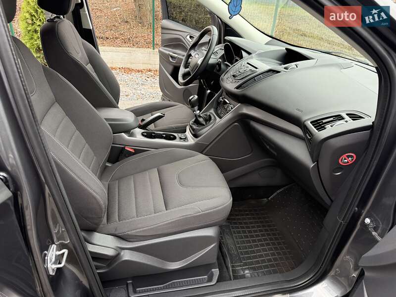 Позашляховик / Кросовер Ford Kuga 2016 в Вінниці фото 34 Позашляховик / Кросовер Ford Kuga 2016 в Вінниці