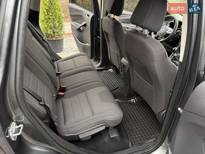 Позашляховик / Кросовер Ford Kuga 2016 в Вінниці фото 36 Позашляховик / Кросовер Ford Kuga 2016 в Вінниці