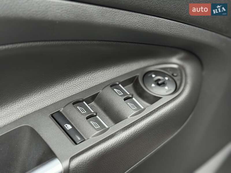 Позашляховик / Кросовер Ford Kuga 2016 в Вінниці фото 53 Позашляховик / Кросовер Ford Kuga 2016 в Вінниці