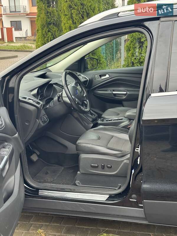 Внедорожник / Кроссовер Ford Kuga 2015 в Львове