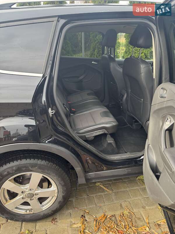 Внедорожник / Кроссовер Ford Kuga 2015 в Львове