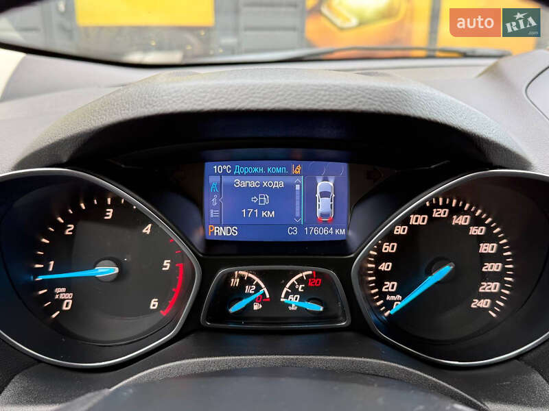 Позашляховик / Кросовер Ford Kuga 2013 в Стрию