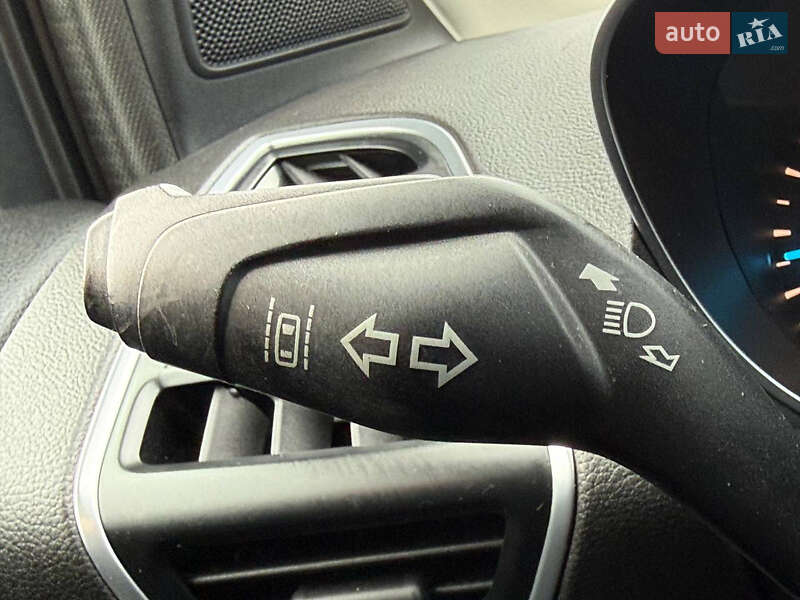 Позашляховик / Кросовер Ford Kuga 2013 в Стрию