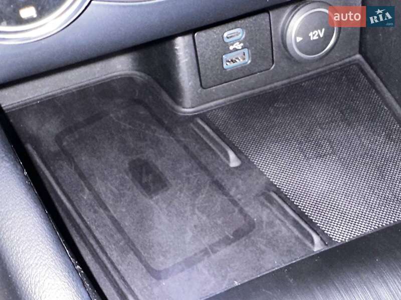 Позашляховик / Кросовер Ford Kuga 2020 в Львові