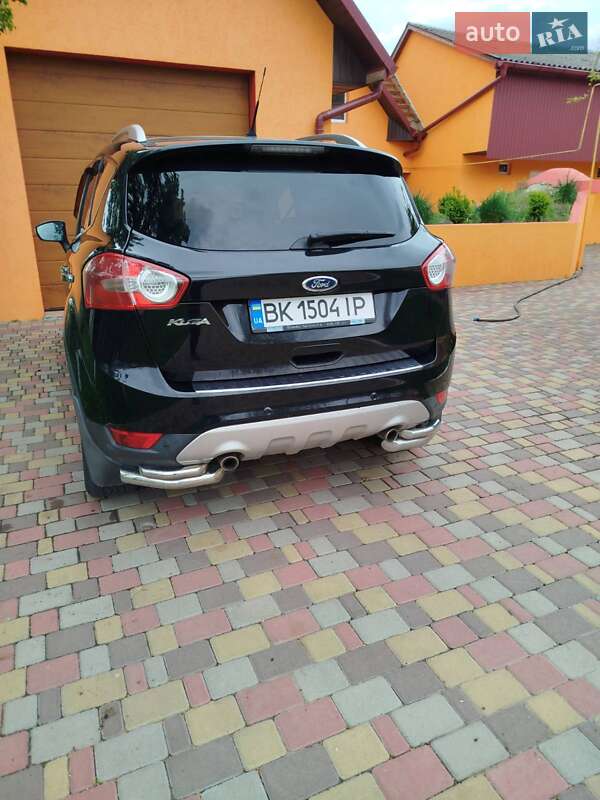 Позашляховик / Кросовер Ford Kuga 2011 в Рівному
