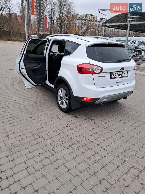 Позашляховик / Кросовер Ford Kuga 2012 в Ірпені