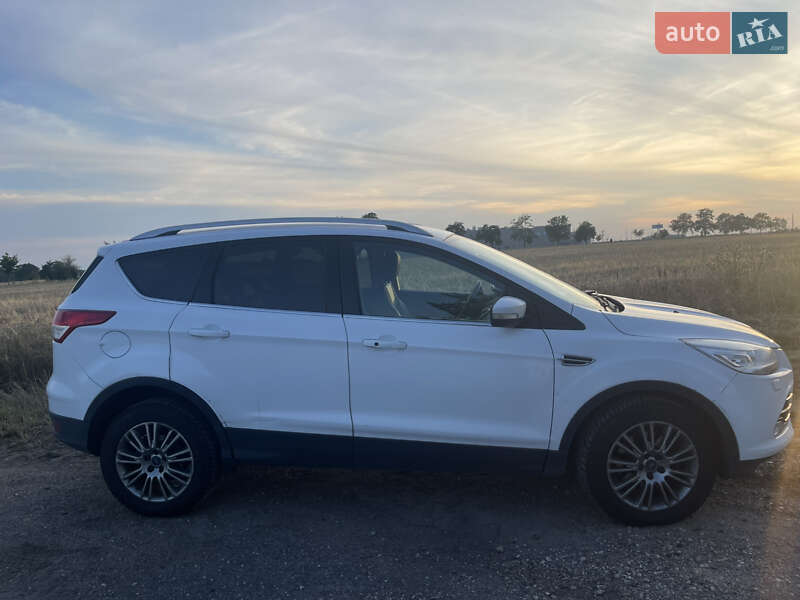 Позашляховик / Кросовер Ford Kuga 2013 в Львові