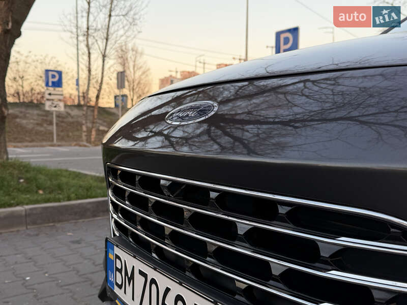 Внедорожник / Кроссовер Ford Kuga 2020 в Киеве