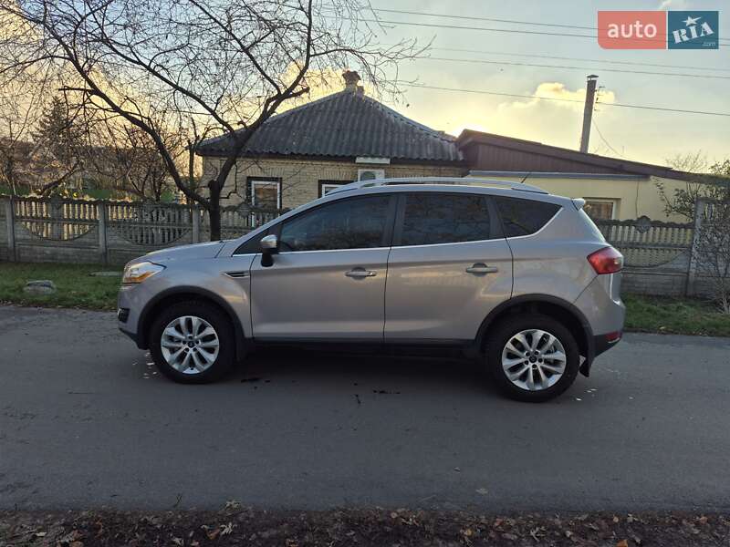 Внедорожник / Кроссовер Ford Kuga 2013 в Черкассах
