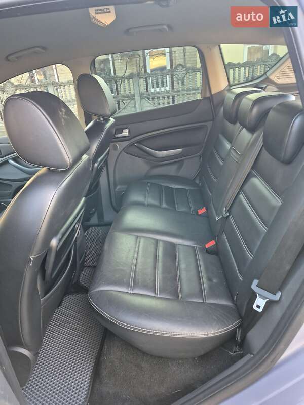 Внедорожник / Кроссовер Ford Kuga 2013 в Черкассах