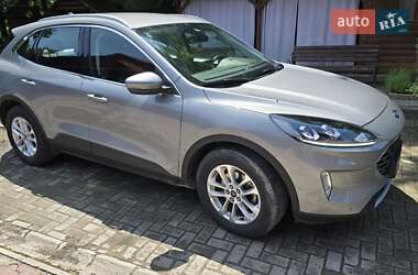 Внедорожник / Кроссовер Ford Kuga 2020 в Чорткове