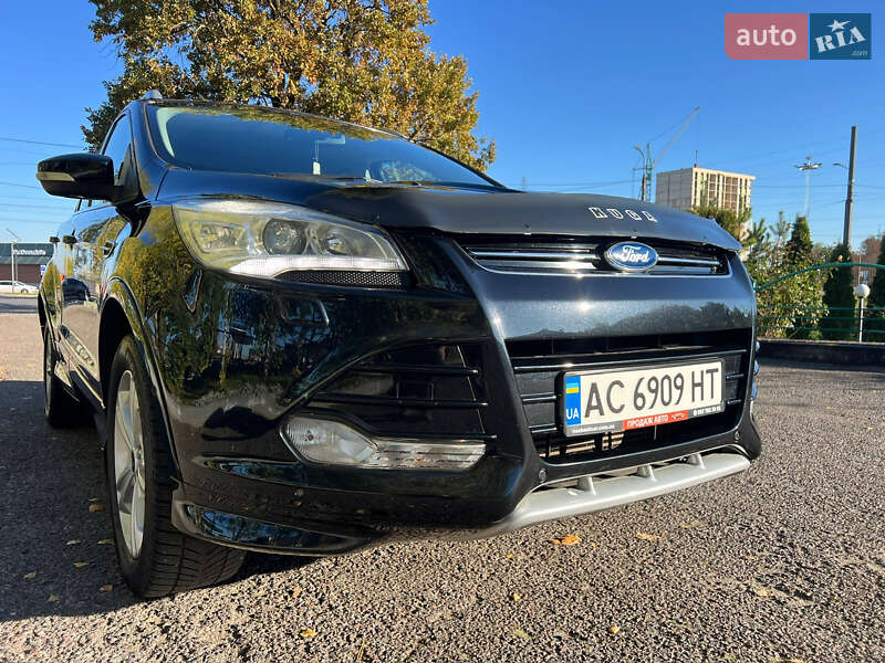 Позашляховик / Кросовер Ford Kuga 2014 в Києві