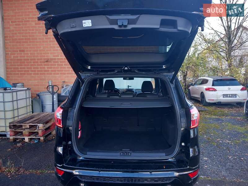 Внедорожник / Кроссовер Ford Kuga 2018 в Львове