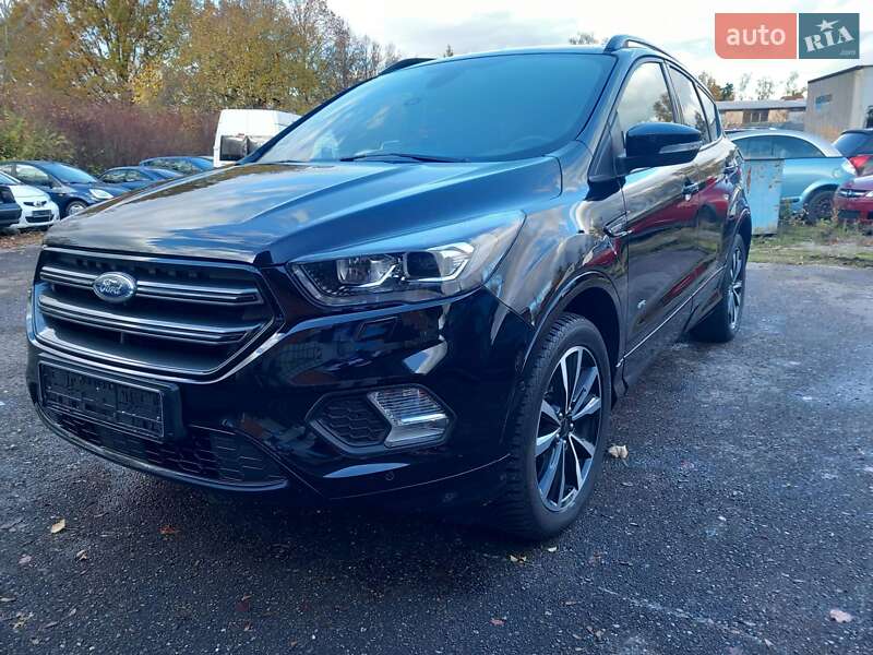 Внедорожник / Кроссовер Ford Kuga 2018 в Львове