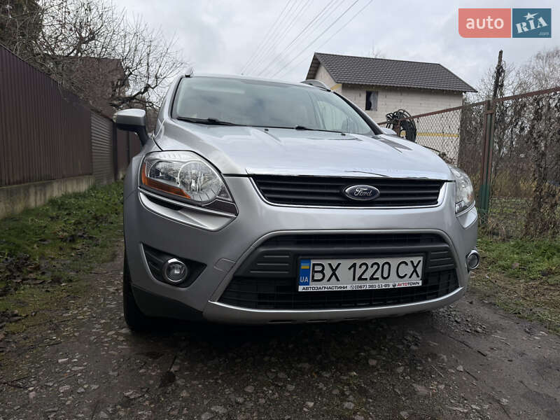 Внедорожник / Кроссовер Ford Kuga 2012 в Киеве