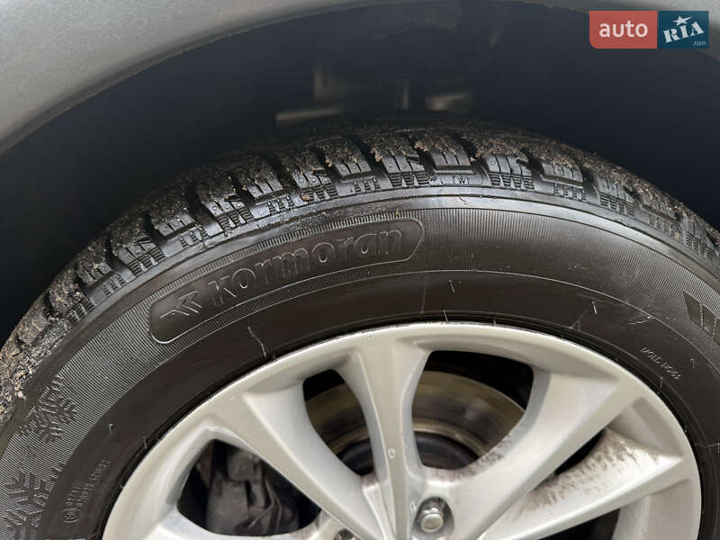 Внедорожник / Кроссовер Ford Kuga 2012 в Киеве