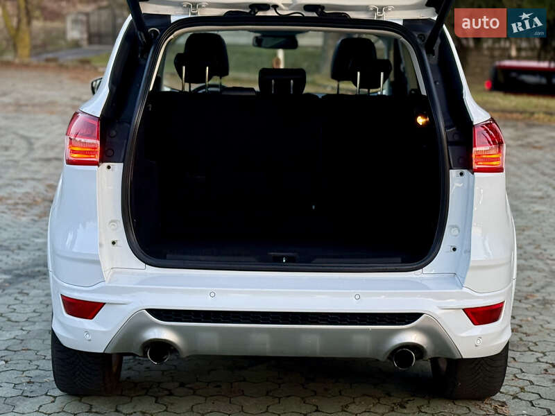 Позашляховик / Кросовер Ford Kuga 2014 в Дубні