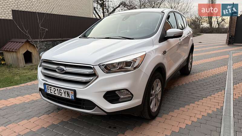 Внедорожник / Кроссовер Ford Kuga 2019 в Бершади