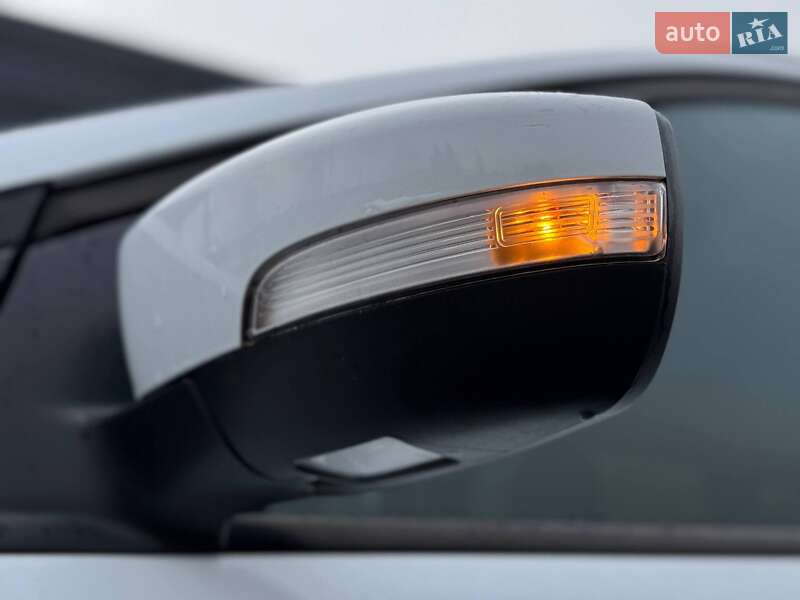 Внедорожник / Кроссовер Ford Kuga 2019 в Ровно