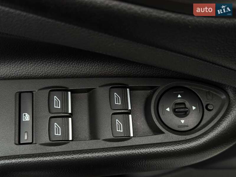 Внедорожник / Кроссовер Ford Kuga 2019 в Ровно