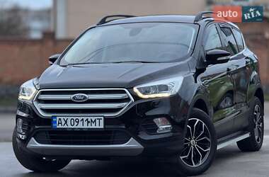 Внедорожник / Кроссовер Ford Kuga 2019 в Бердичеве