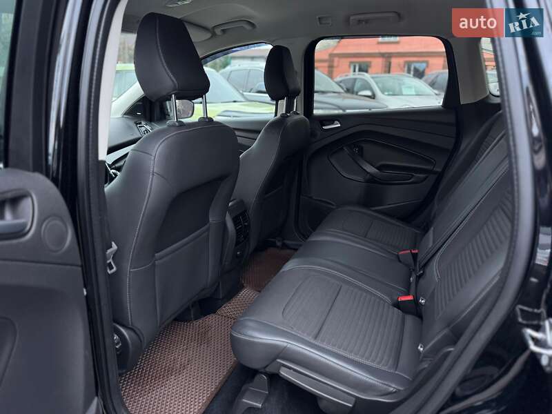 Позашляховик / Кросовер Ford Kuga 2019 в Бердичеві