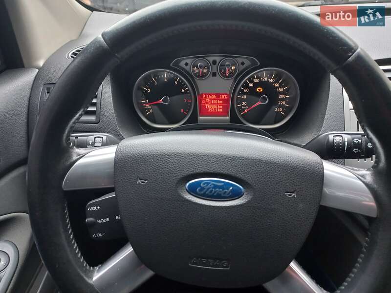 Позашляховик / Кросовер Ford Kuga 2009 в Києві