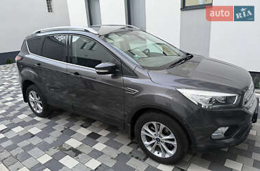 Позашляховик / Кросовер Ford Kuga 2019 в Мукачевому