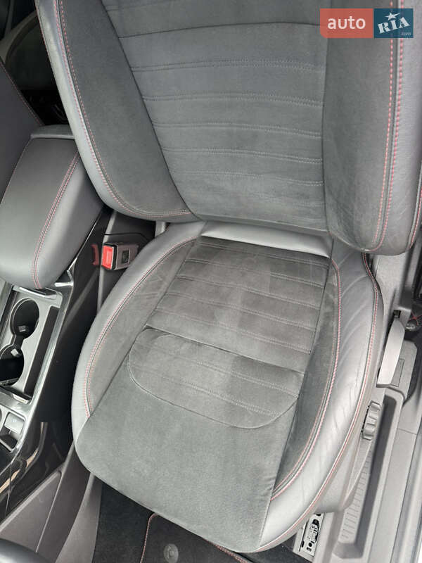 Внедорожник / Кроссовер Ford Kuga 2019 в Киеве фото 5 Внедорожник / Кроссовер Ford Kuga 2019 в Киеве